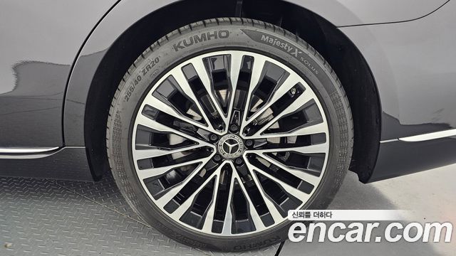 Mercedes-Benz S-Class 2022 — photo 7