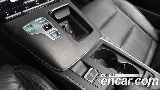 Hyundai Grandeur 2023 — photo 12