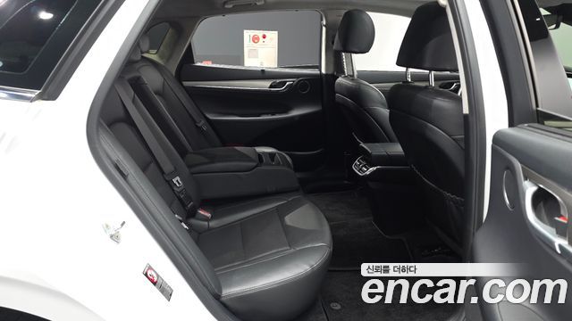 Hyundai Grandeur 2023 — photo 18