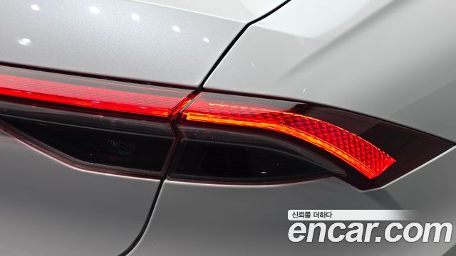 Hyundai Grandeur 2023 — photo 9