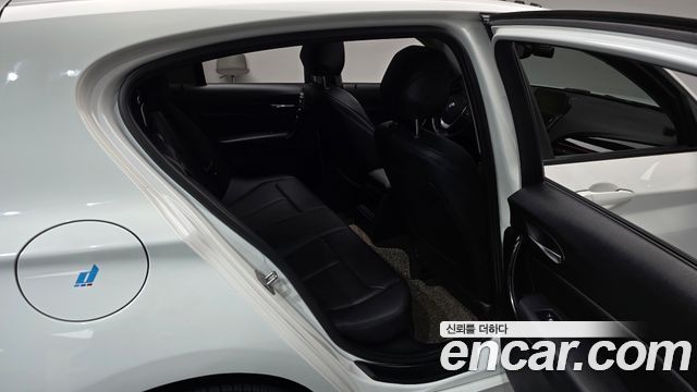 BMW 1-Series 2016 — photo 18