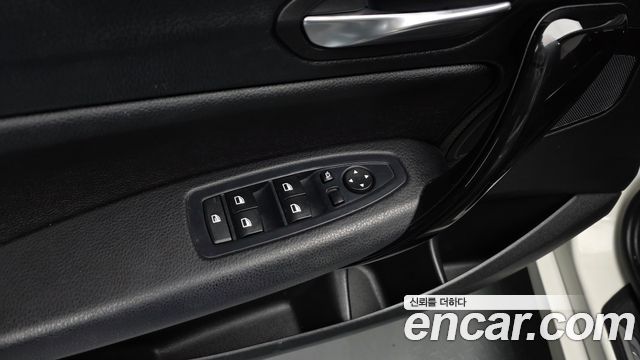BMW 1-Series 2016 — photo 24