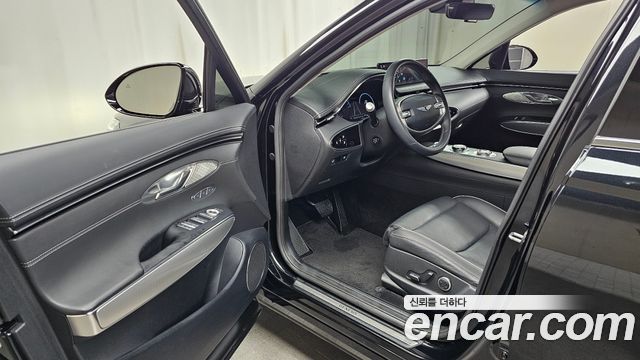 Genesis GV70 2023 — photo 13