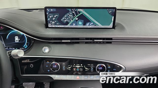 Genesis GV70 2023 — photo 18