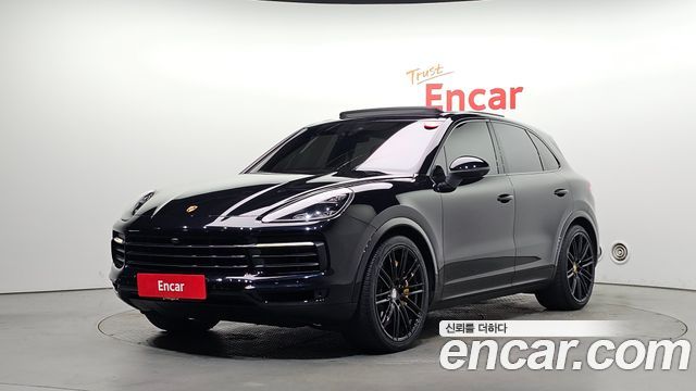Porsche Cayenne 2019 — photo 1
