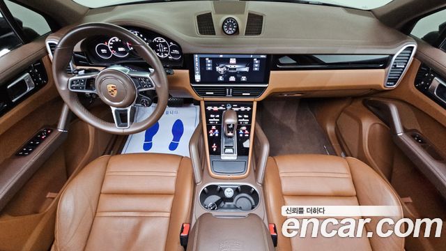 Porsche Cayenne 2019 — photo 10