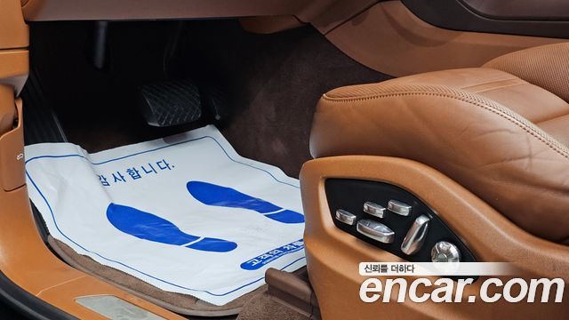 Porsche Cayenne 2019 — photo 20