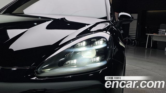 Porsche Cayenne 2019 — photo 8