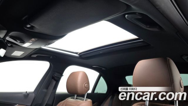 Mercedes-Benz E-Class 2023 — photo 32