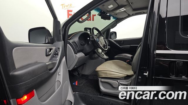 Hyundai Starex 2016 — photo 10