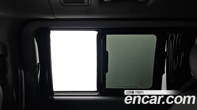 Hyundai Starex 2016 — photo 19