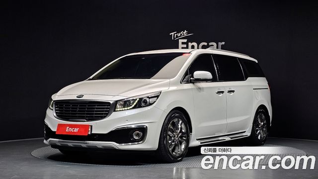 Kia Canival 2017 — photo 1