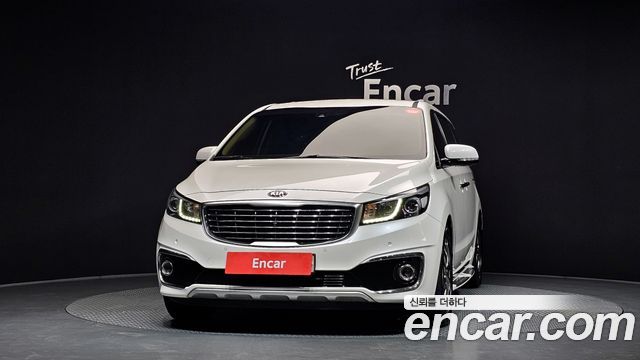Kia Canival 2017 — photo 3