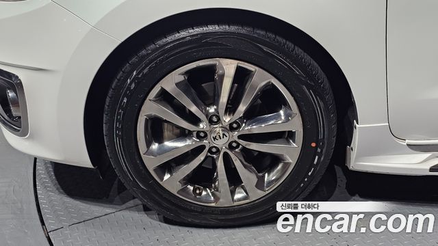 Kia Canival 2017 — photo 5