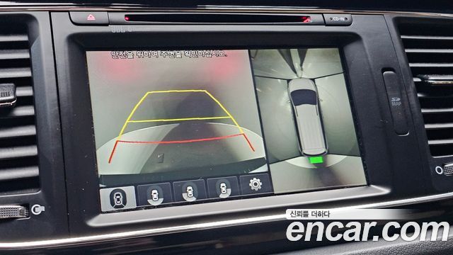 Kia Canival 2017 — photo 21