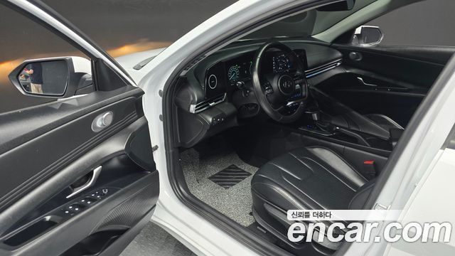 Hyundai AVANTE 2021 — photo 13