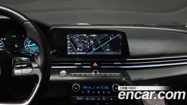 Hyundai AVANTE 2021 — photo 19