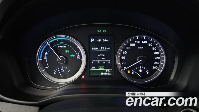 Hyundai Grandeur 2018 — photo 8