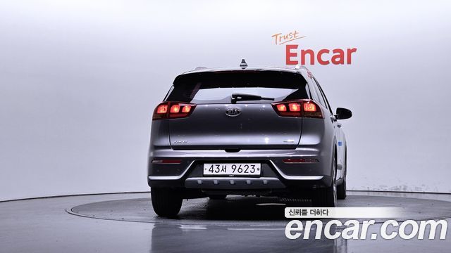 Kia Niro 2018 — photo 4