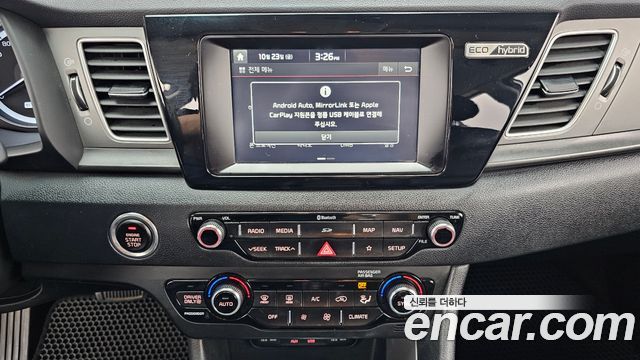 Kia Niro 2018 — photo 20
