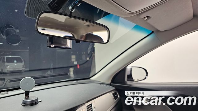 Kia Niro 2018 — photo 25