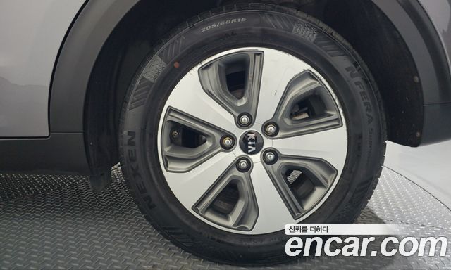 Kia Niro 2018 — photo 7