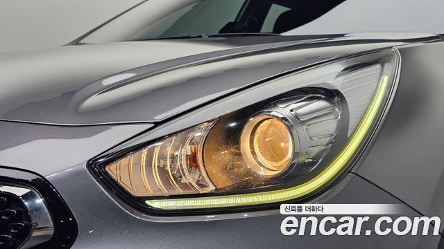 Kia Niro 2018 — photo 8