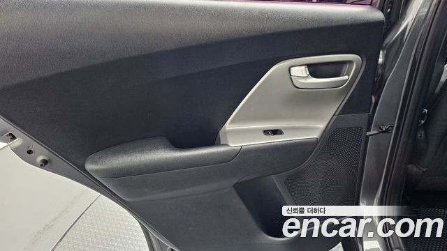 Kia Niro 2018 — photo 15