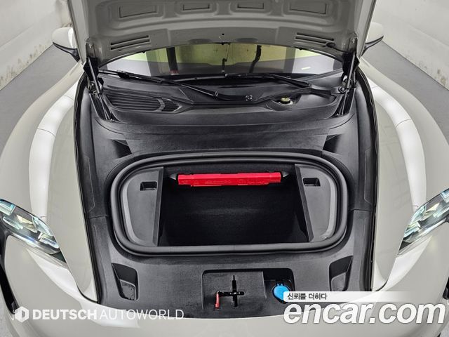 Porsche Taycan 2021 — photo 6