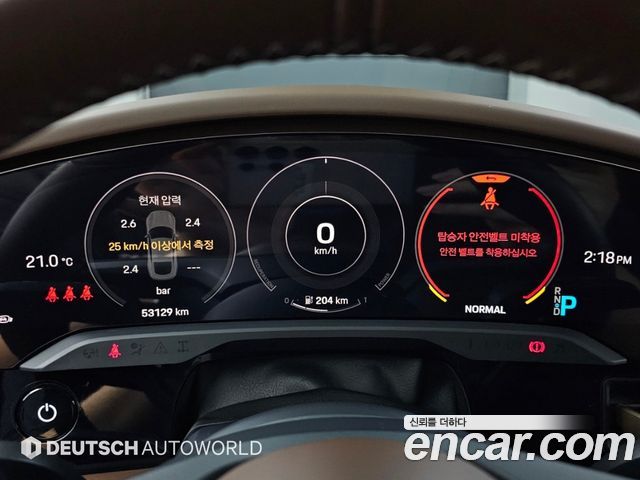 Porsche Taycan 2021 — photo 8