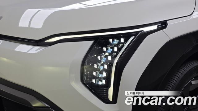 Kia EV3 2025 — photo 8