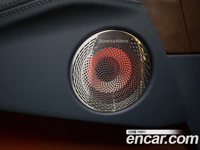 BMW XM 2023 — photo 10