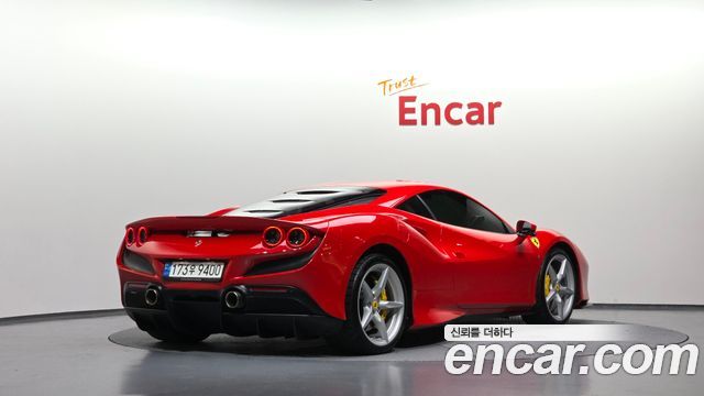 Ferrari F8 2022 — photo 2