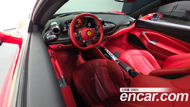 Ferrari F8 2022 — photo 10