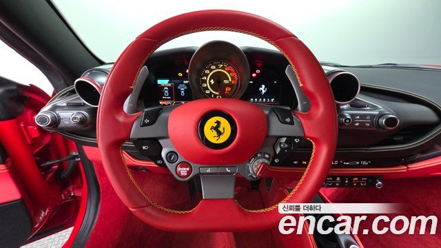 Ferrari F8 2022 — photo 17