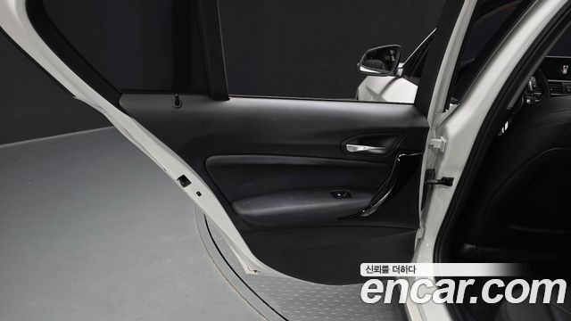 BMW 1-Series 2016 — photo 15