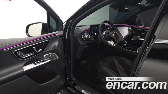 Mercedes-Benz EQE 2023 — photo 13