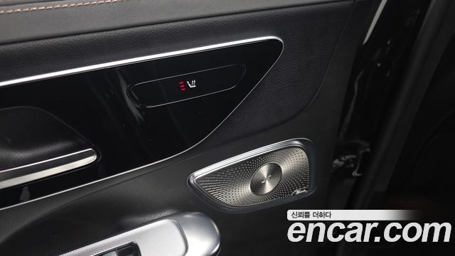 Mercedes-Benz EQE 2023 — photo 25