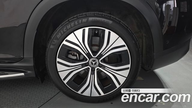Mercedes-Benz EQE 2023 — photo 7