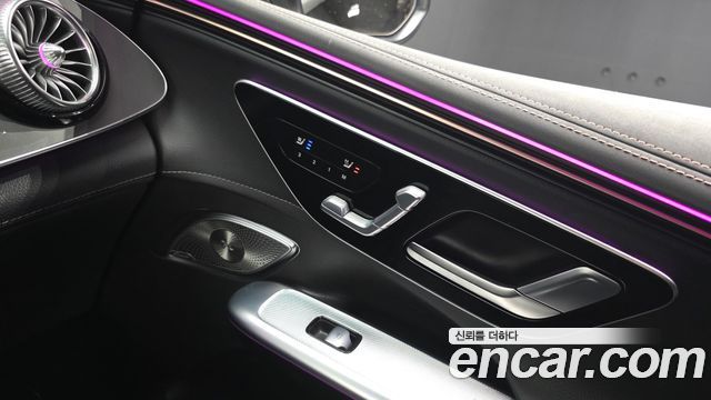 Mercedes-Benz EQE 2023 — photo 27