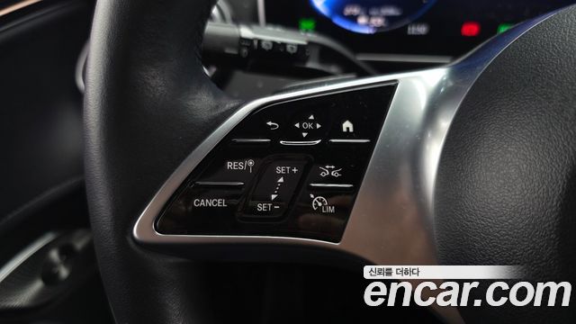 Mercedes-Benz EQE 2023 — photo 29
