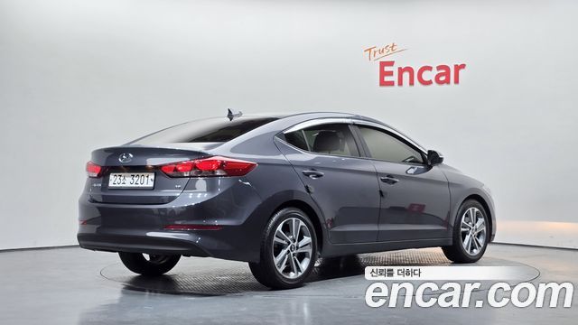 Hyundai AVANTE 2018 — photo 2