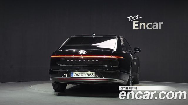 Hyundai Grandeur 2023 — photo 4