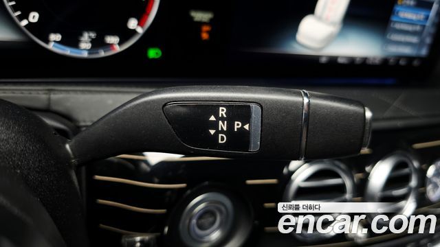 Mercedes-Benz S-Class 2018 — photo 9