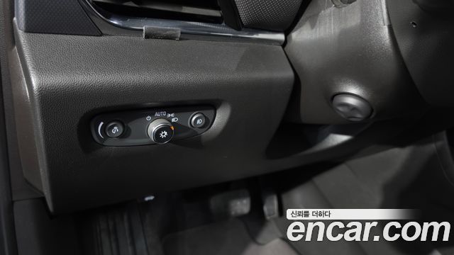 Chevrolet Korea Traverse 2020 — photo 24