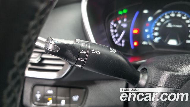 Hyundai Santafe 2020 — photo 32
