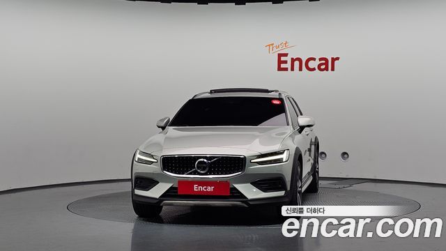 Volvo V60 2020 — photo 3
