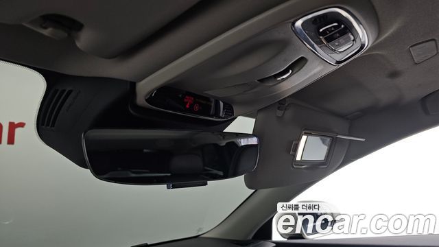 Volvo V60 2020 — photo 36