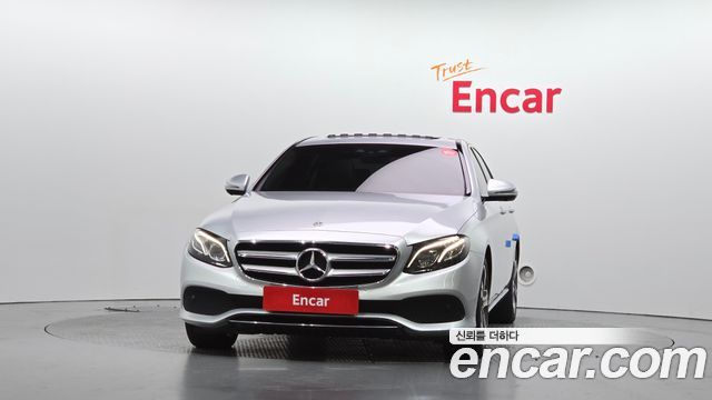 Mercedes-Benz E-Class 2018 — photo 3