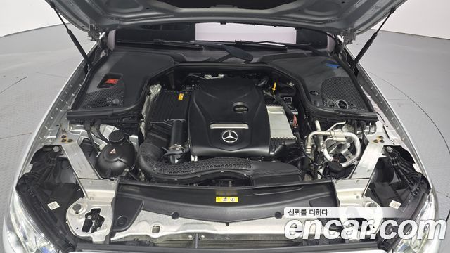 Mercedes-Benz E-Class 2018 — photo 6
